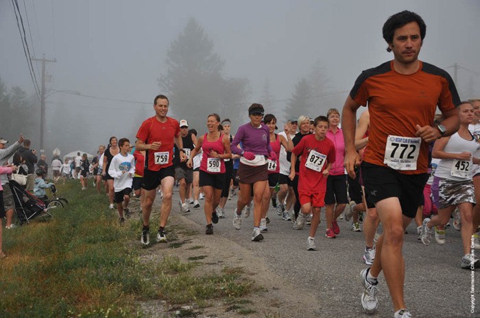 Loop the Lake participants set forth from the starting line in the 2010 event.