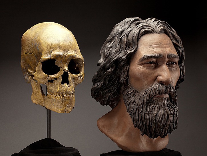 Skull and reconstruction of Kennewick Man