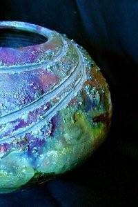 Learn how to make Raku pottery with renowned potter Alice Hale in a two-part workshop.