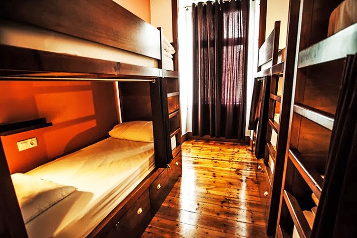 A standard bedroom at Lisbon's Home Hostel