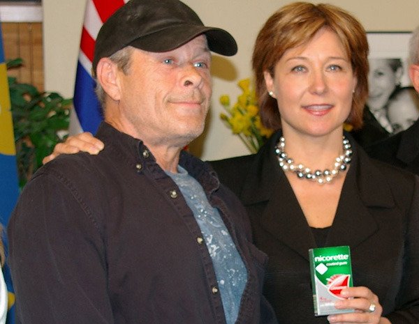 Premier Christy Clark and cancer survivor Denton Bailey announce program to fund nicotine therapy starting Sept. 30.