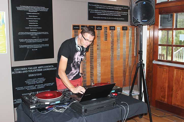 Art Walkers can enjoy DJ music