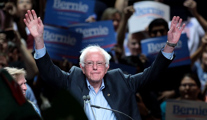 Bernie Sanders speaks at rally in Phoenix