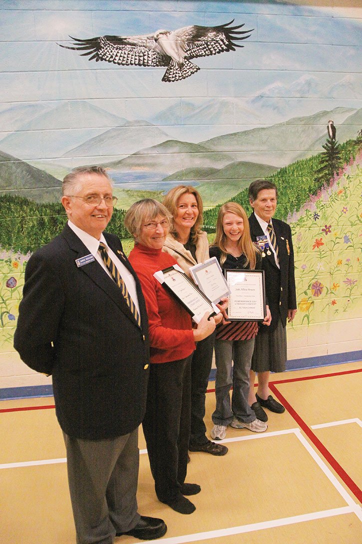 2010 — Howie Williams (far left) and Edna Godlien (far right) presented awards to Jade Bowen