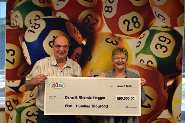 Kimberley couple Dana and Rhonda Haggar had the great fortune of winning half a million dollars as a wedding anniversary present to themselves.