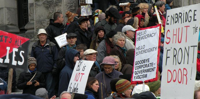 Anti-pipeline protest at B.C. legislature