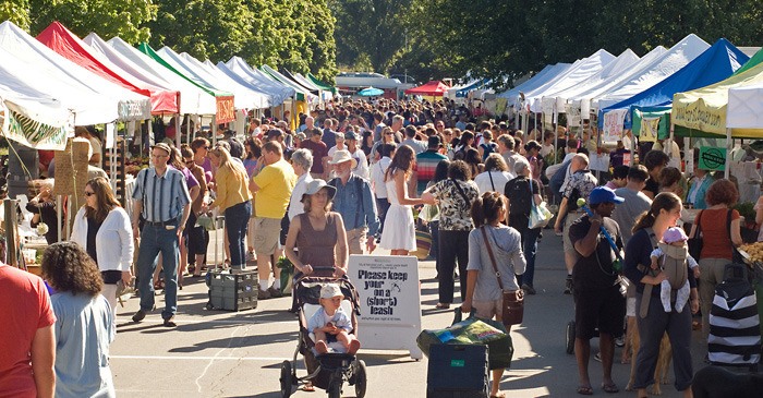 Farm markets are multiplying around the province