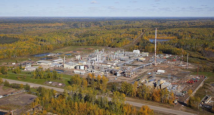 Gas processing plant at Fort Nelson