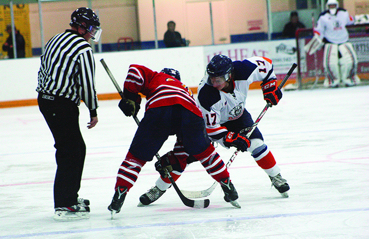 Damon Raven (#17) in a Rockies home game against the Golden Rockets in September 2015.