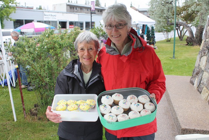 Cupcakes do the trick at a Relay for Life fundraiser.