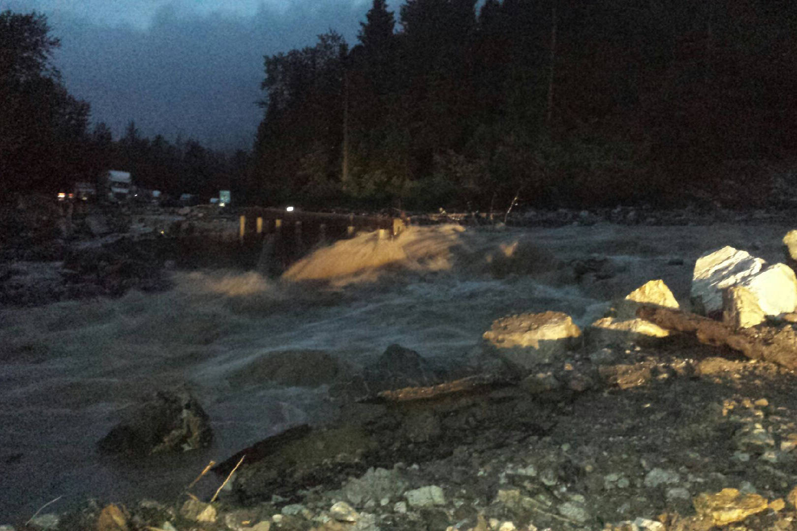 UPDATE: Trans-Canada Highway open from Revelstoke to Sicamous after washout
